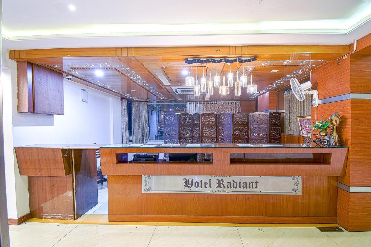 Hotel Radiant Kolhapur Bagian luar foto